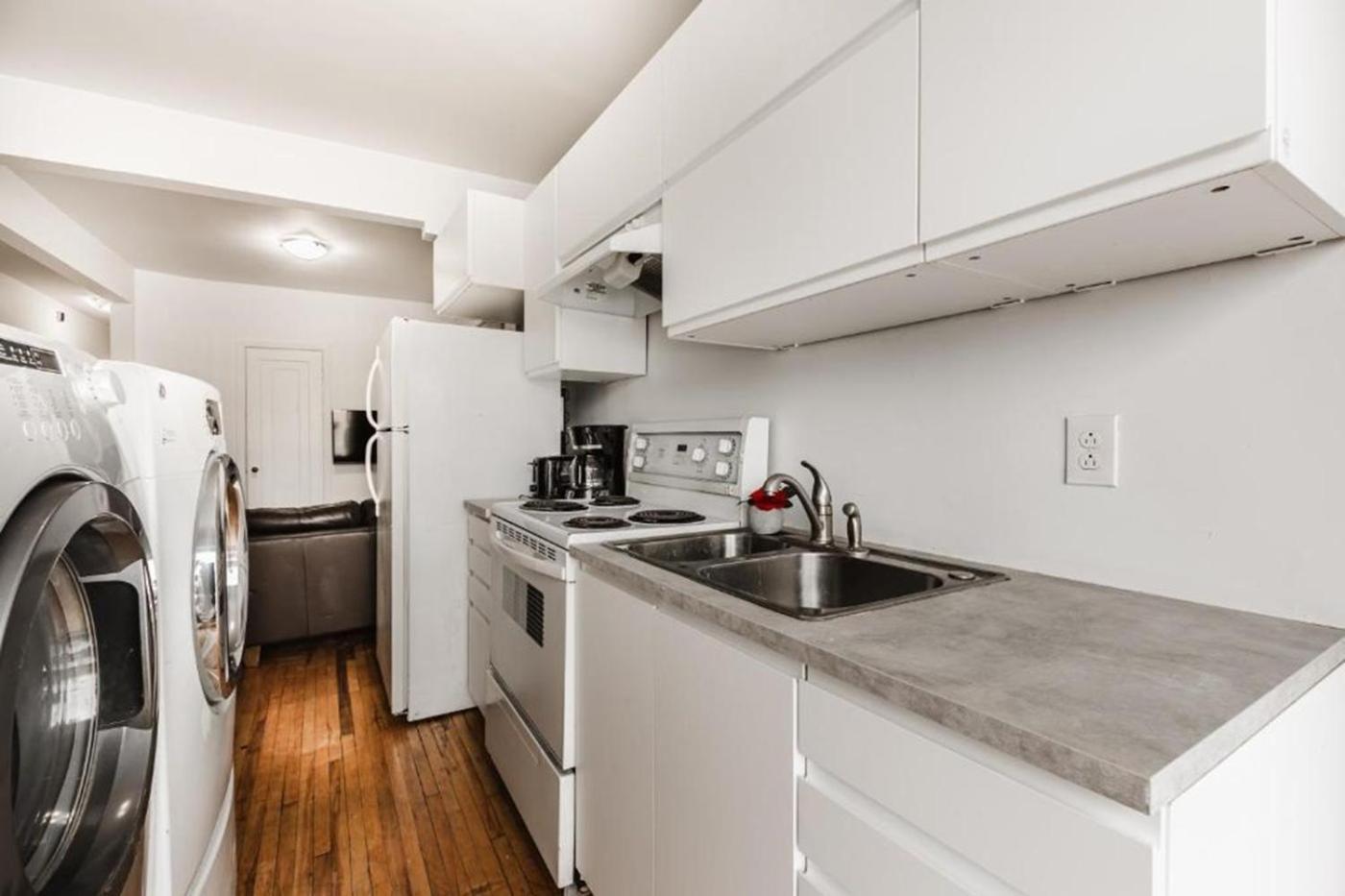 One Bedroom Near Frontenac Metro 2159-05 Montreal