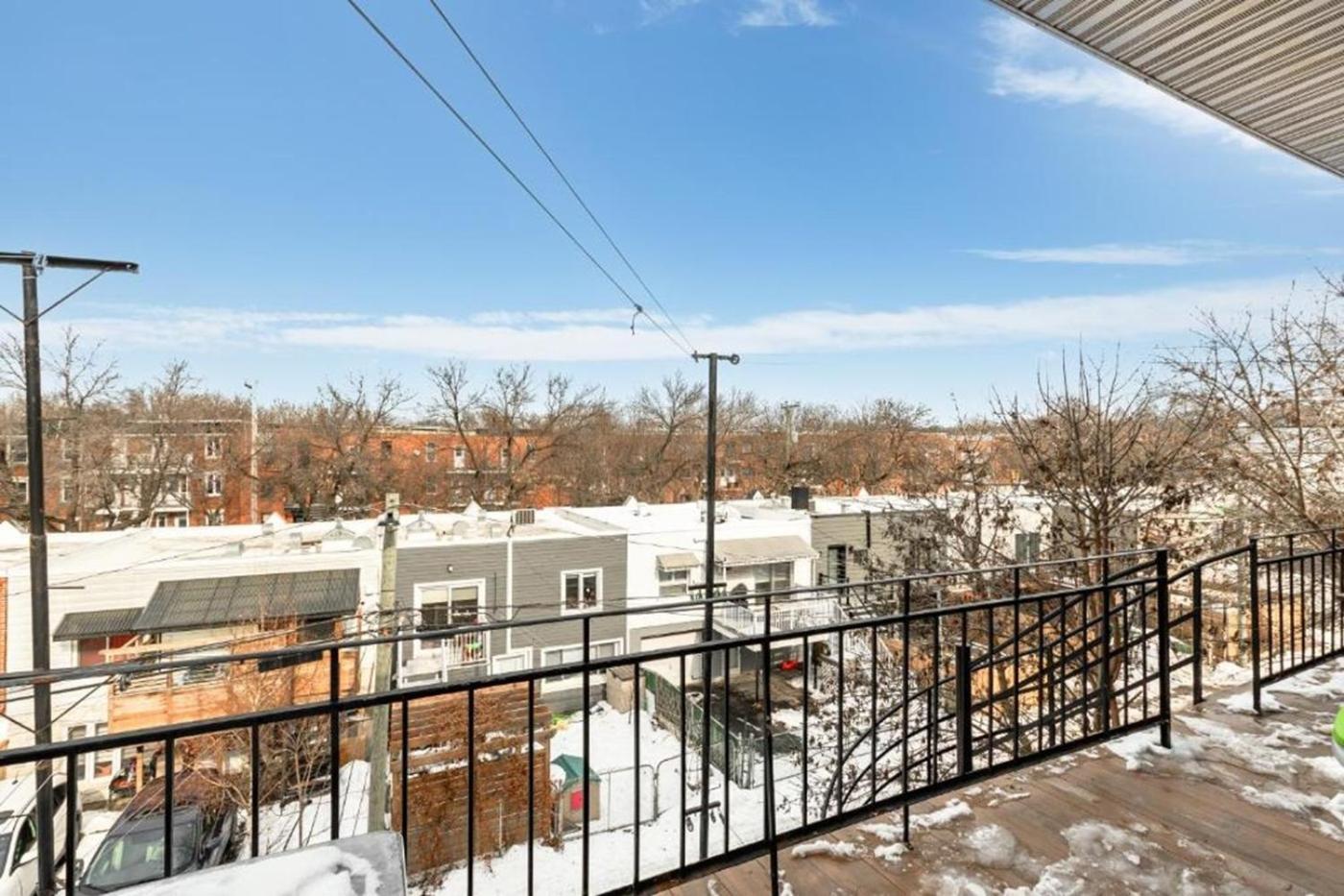 One Bedroom Near Frontenac Metro 2159-05 Apartment Montreal